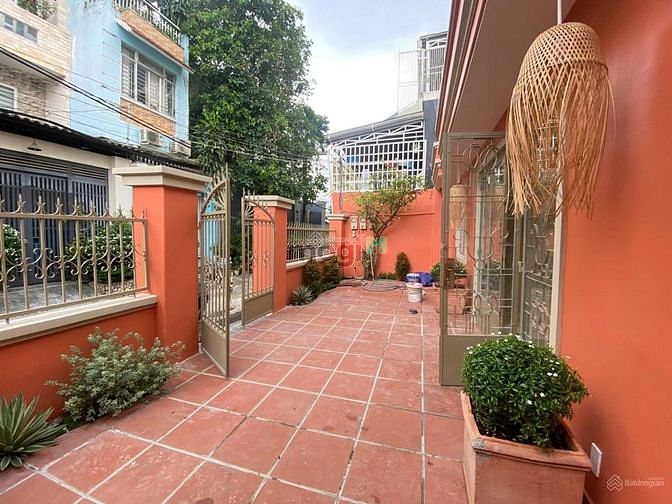 Hình ảnh Villa phố Làng Báo Chí  siêu hiện đại giá 1200$