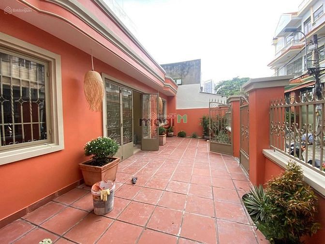 Hình ảnh Villa phố Làng Báo Chí  siêu hiện đại giá 1200$