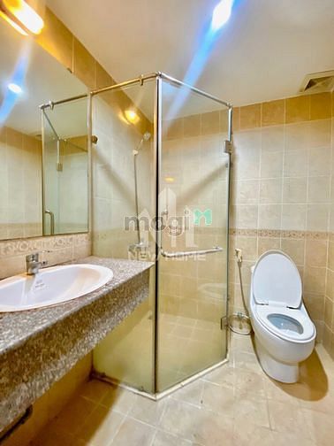 Hình ảnh Cho Thuê CHDV Full Nội Thất Kế Sân Bay Vào Ở Liền