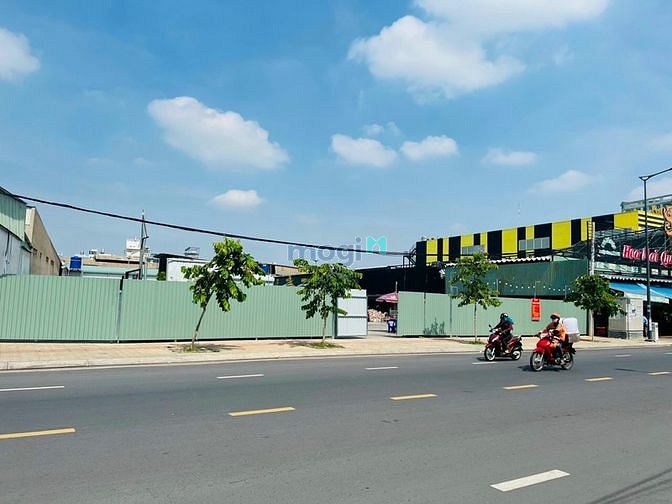 Hình ảnh Bán đất mặt tiền đường Tô Hiệu Quận Tân Phú 35x55m.