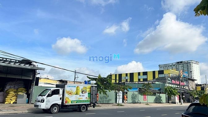 Hình ảnh Bán đất mặt tiền đường Tô Hiệu Quận Tân Phú 35x55m.