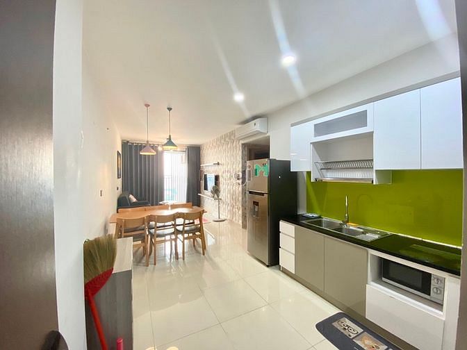 Hình ảnh Bán nhanh căn 2pn 2wc Full nội thất Tầng cao, view sân bay