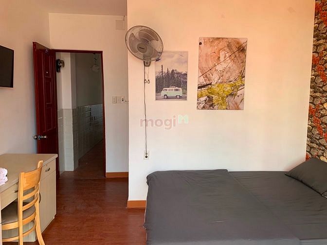 Hình ảnh CHDV Mặt Tiền Lý Chính Thắng 1PN Full Nội Thất Balcon lớn