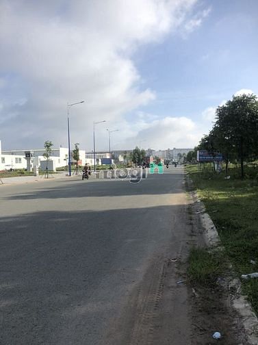 Hình ảnh Bán đất gần ngã 3 Cổng Xanh, 75m2, mặt tiền 5m chỉ 9xxTR