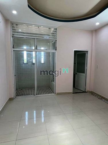 Hình ảnh Bán nhà phố mới đường Phạm Hùng gần KDC Văn Lang