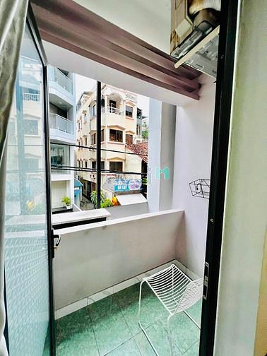Hình ảnh CHDV Ban Công Thoáng Mát Ngay Gần Chợ Tân Định