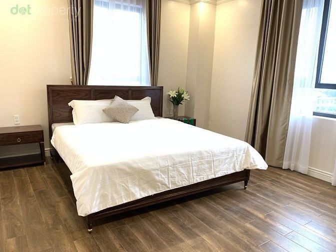 Hình ảnh Cho thuê 3PN full nội thất Emerald view nội khu bao đẹp bao mát
