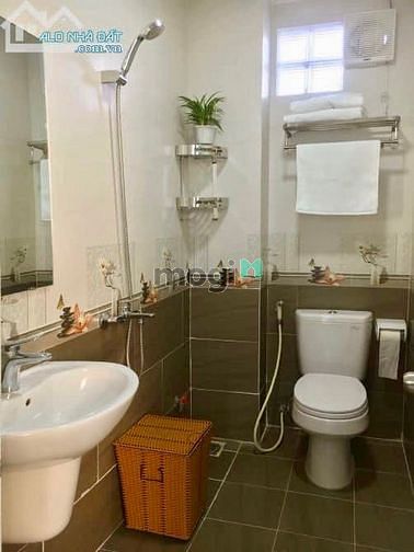 Hình ảnh SERVICE APARTMENT At 84C Dinh Tien Hoang, Đakao, D1, HCMC