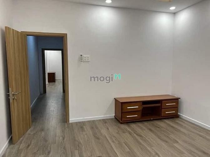 Hình ảnh Bán Gấp Nhà Đi Mỹ Đường Cao Đạt quận 5 SHR-HXH