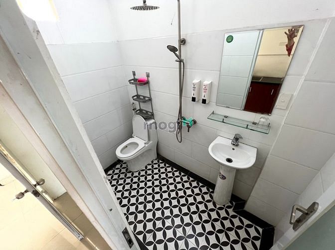 Hình ảnh 60m2 Ban Công - Full nội thất - Thang máy