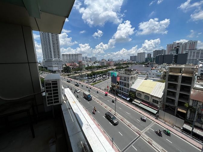 Hình ảnh 60m2 Ban Công - Full nội thất - Thang máy
