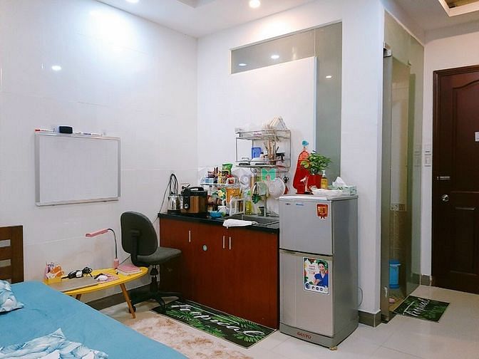 Hình ảnh Cho thuê Mb6623 nạp rút nhanh chóng Studio 30m2 ban công Quận 1, giá 6tr