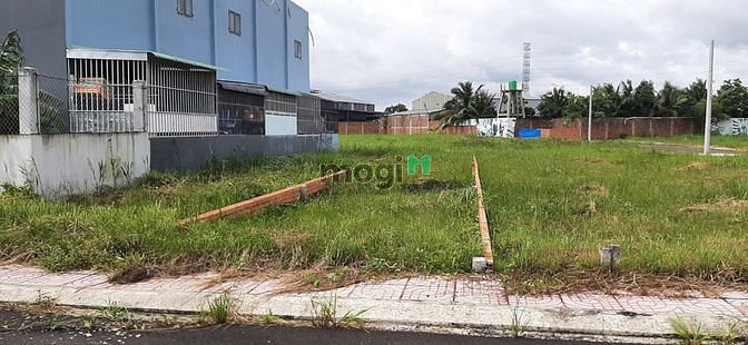 Hình ảnh Bán Đất thổ cư MẶT TIỀN QL50, khu đông dân, Sổ hồng