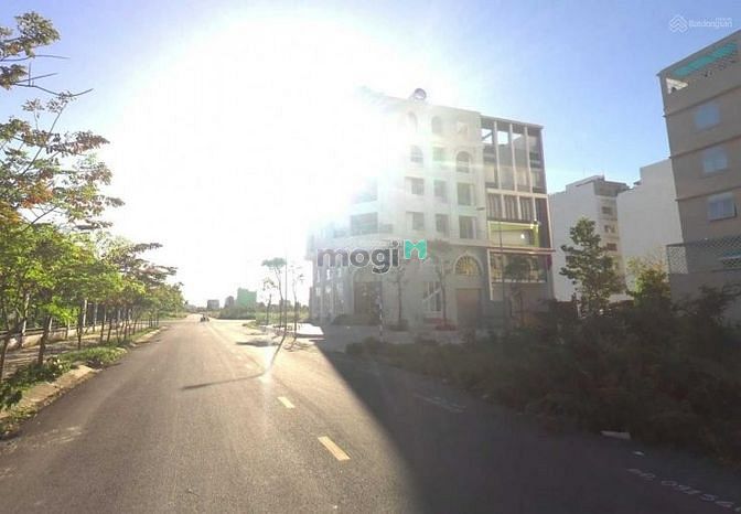 Hình ảnh Bán đất Quận 2, Đ.Nguyễn Hoàng, 90m2, Giá chỉ 2 tỷ, sổ hồng riêng
