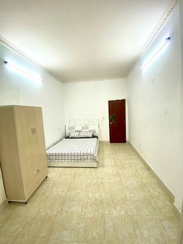 Hình ảnh Phòng sẵn nội thất, thoáng mát. Ngay VINCOM Phan Văn Trị