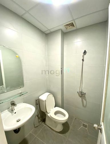 Hình ảnh Phòng sẵn nội thất, thoáng mát. Ngay VINCOM Phan Văn Trị