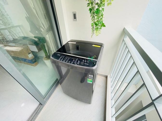 Hình ảnh Cho thue CHDV full nội thất ban công KV bình thạnh 35m2