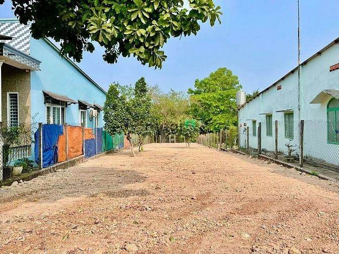 Hình ảnh 340m2 thổ cư chỉ 455 triệu, bao hết mọi chi phí, dân cư đông, đảm bảo