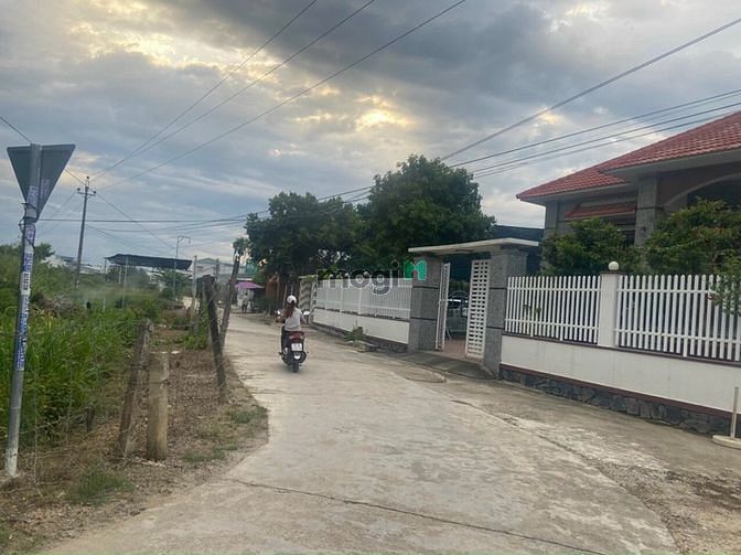 Hình ảnh Cần Bán lô đất đẹp đường 5m. Diên Toàn. Thôn Đông Dinh
