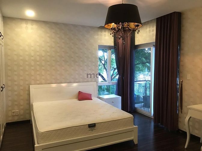 Hình ảnh Cho thuê biệt thự có hồ bơi quận 7