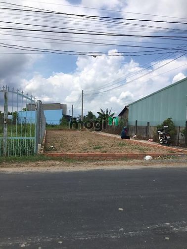 Hình ảnh Bán gấp đất nền gần chợ Bình Chánh giá siêu rẻ, sinh lời nhanh.