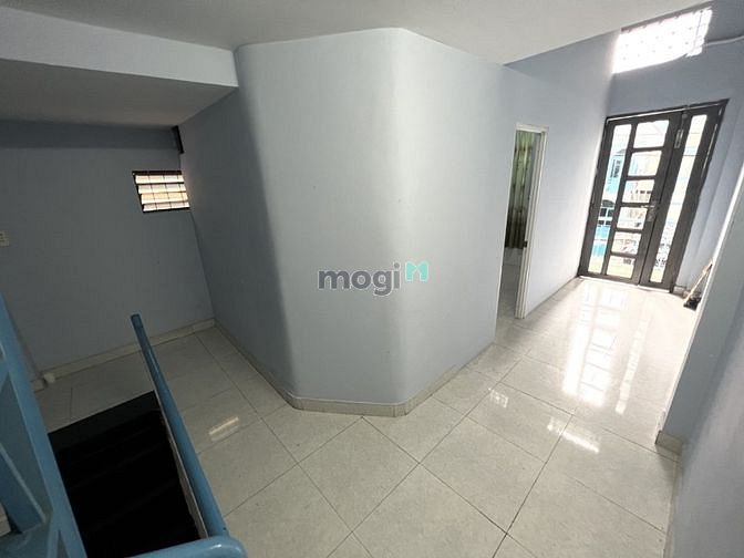 Hình ảnh Mặt tiền 4m oto ra cách mạng tháng 8. Phường 15 quận10 chỉ hơn 4 tỷ