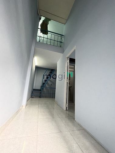 Hình ảnh Mặt tiền 4m oto ra cách mạng tháng 8. Phường 15 quận10 chỉ hơn 4 tỷ