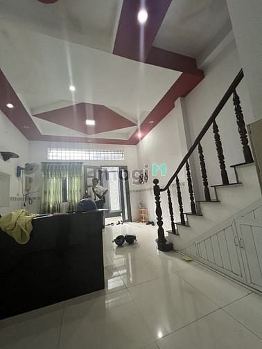 Hình ảnh Mặt tiền 4m oto ra cách mạng tháng 8. Phường 15 quận10 chỉ hơn 4 tỷ