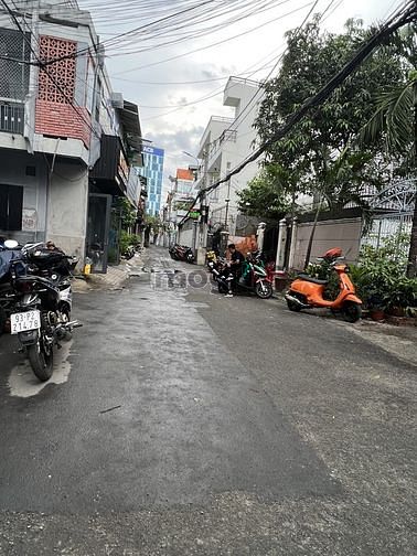 Hình ảnh Mặt tiền 4m oto ra cách mạng tháng 8. Phường 15 quận10 chỉ hơn 4 tỷ