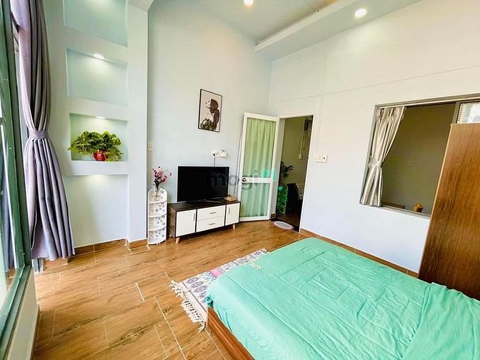 Hình ảnh Phòng Ban Công _ mới xây _ trên đường Văn Chung quận Tân Bình