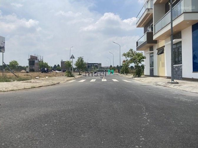 Hình ảnh Bán gấp lô đất 100m2/2tỷ35, đường Trần Văn Giàu, Bình Chánh, sổ hồng.