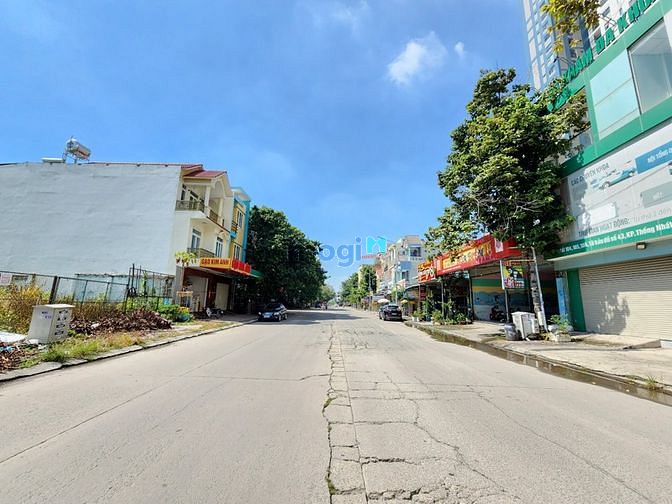 Hình ảnh BÁN ĐẤT DĨ AN Mặt Tiền Đường 20m KDC Sóng Thần, Sau Lưng Vincom 550
