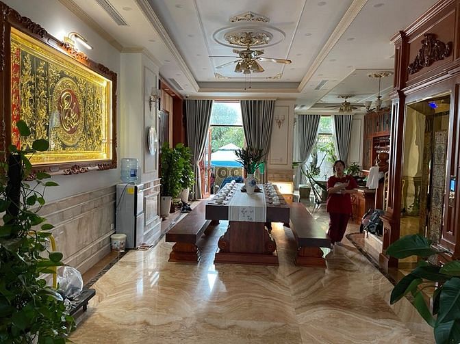 Hình ảnh Biệt thự mặt tiền ấp chiến lược - ngang 8m - có thang máy - quận bình