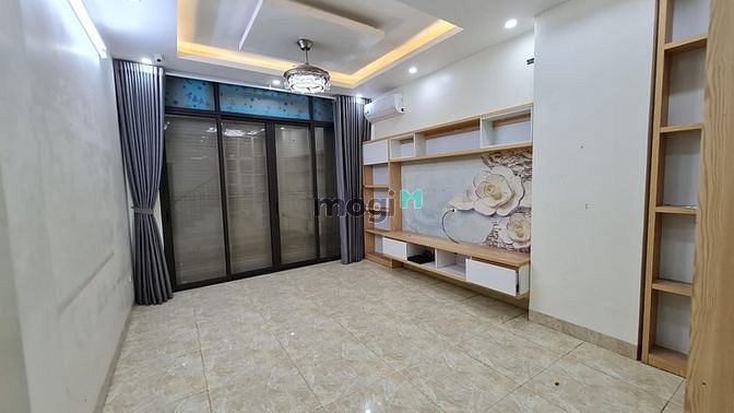 Hình ảnh Cho thuê nhà tại đường Lạc Long Quân