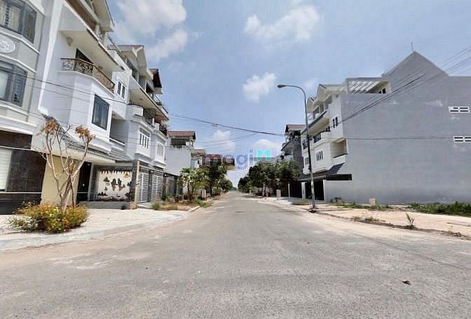 Hình ảnh Sang lô đất KDC The Sun, Nhà Bè, 90m2, Giá chỉ 1tỷ730, sổ hồng riêng