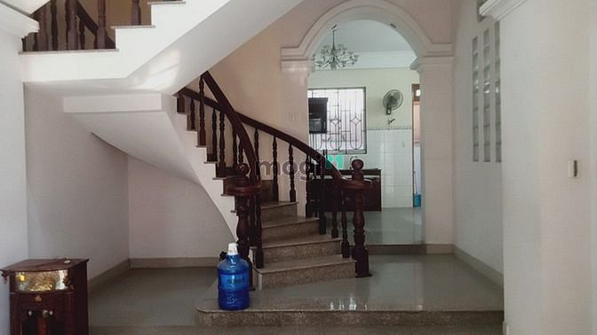 Hình ảnh CHO THUÊ Nhà đẹp 3 Tầng, 4 PN, đường 12m Bình Lợi