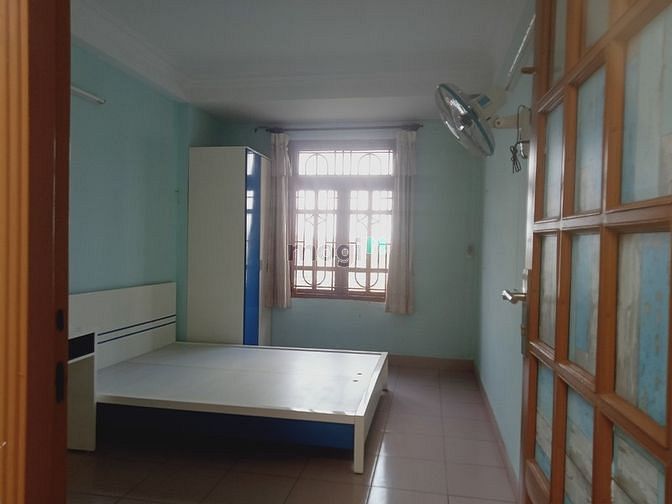 Hình ảnh CHO THUÊ Nhà đẹp 3 Tầng, 4 PN, đường 12m Bình Lợi