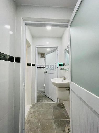 Hình ảnh Bán nhà mới Trương Văn Hải Q9 48m2 2tỷ155