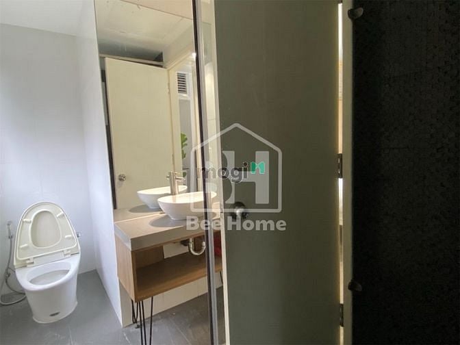Hình ảnh CHDV full nt ngay nhà thờ Tân Định giá tốt