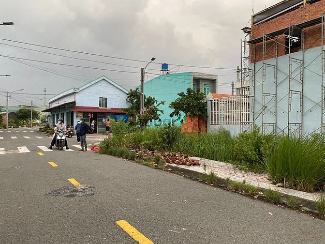 Hình ảnh Cần ra gấp 12 lô đất gần chợ Bình Chánh từ CĐT đường nội bô số 22