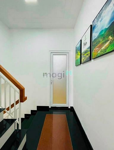 Hình ảnh Chính Chủ: Hồ Hảo Hớn P.Cô Giang Q1 ( 42m2 ) SHR