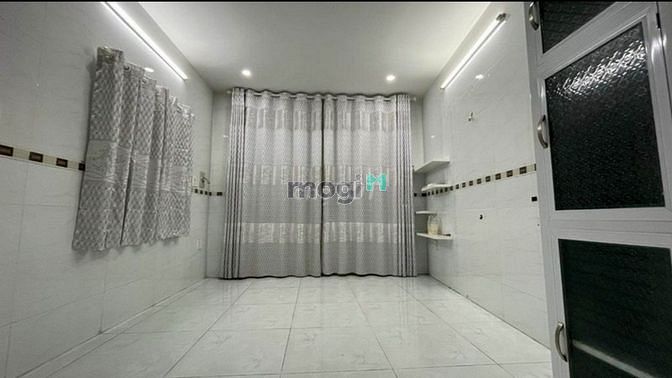 Hình ảnh Nhà Nguyên Căn tại trung tâm Tân Bình