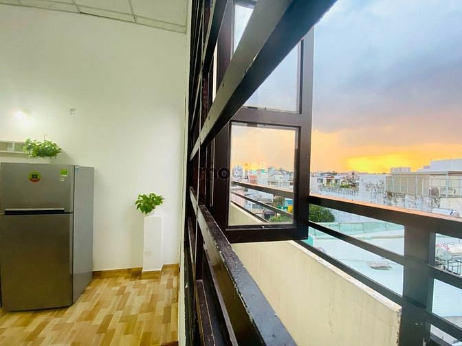 Hình ảnh CHDV Balcon Gía Rẽ - Ngay Phan Đăng Lưu - Q. Phú Nhuận