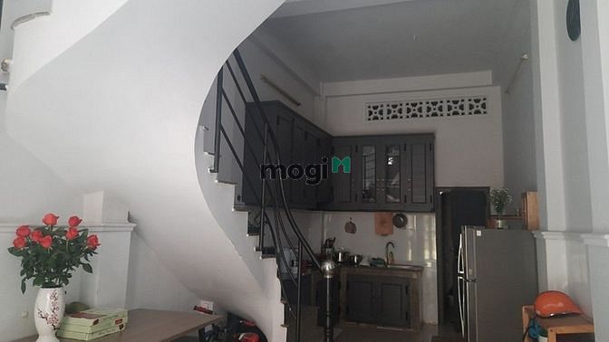 Hình ảnh Nhà đường Lê Đại Hành Q.11 nhà 2 tầng 2PN 2WC SHR
