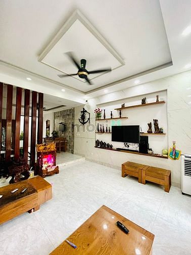 Hình ảnh Nhà Tân Phú 225m2 HXH 3 Tầng 18,3 Tỷ
