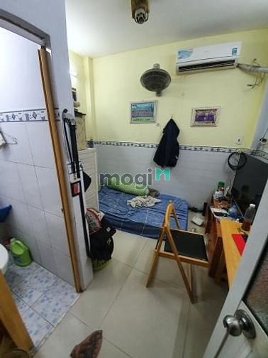 Hình ảnh Nhà phố đường Bến Bình Đông nhà 1/ HXH SHR