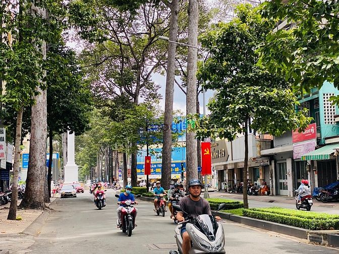Hình ảnh Nhà MT Nguyễn Chí Thanh, Phường 3, Quận 10.