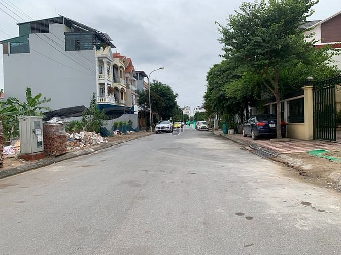 Hình ảnh Bán đất tái định cư Giang Biên, 85m MT 4,75m đối diện khu shophouse