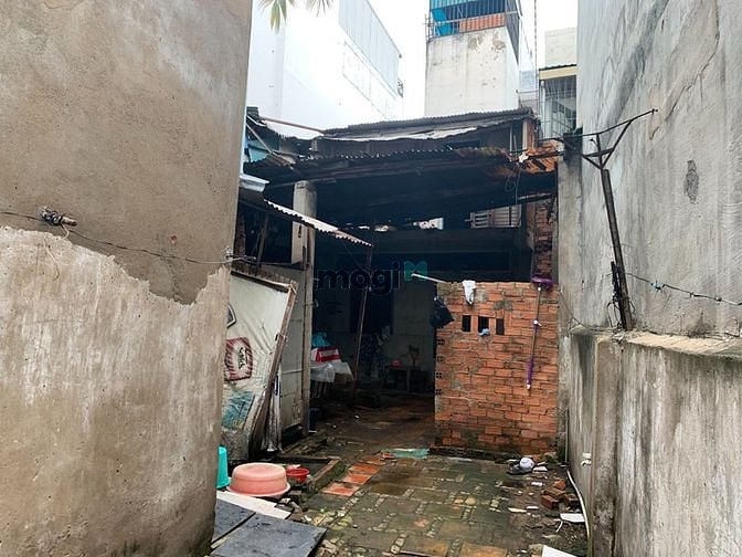 Hình ảnh Đất Hiếm 161m2 Đ.Ng.Trãi Q1- Bán đi Nước Ngoài
