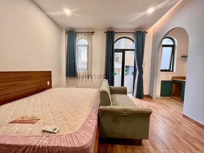 Hình ảnh Khai trương CHDV Studio cửa sổ , ban công đường Hoàng Hoa Thám , BT
